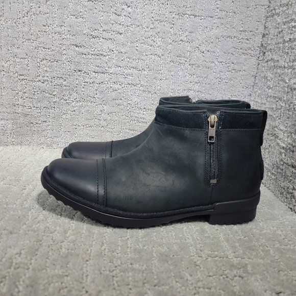 UGG Attell Women's Size 9 Waterproof Leather Side Zip Comfort Winter Ankle Boots - Picture 1 of 10